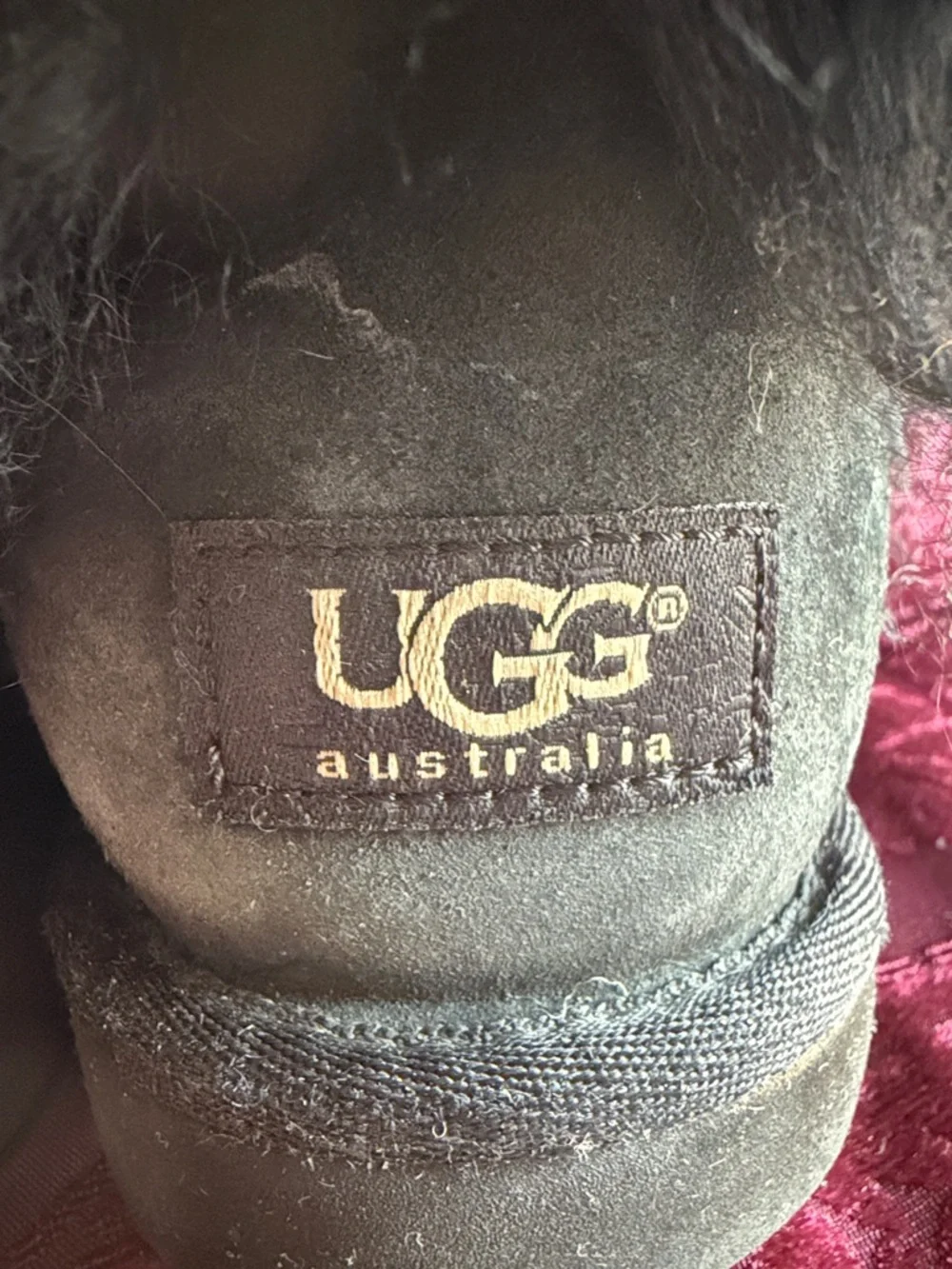 Women’s Black Ugg Cozy Shearling Winter Boots - Size 9 - Picture 4 of 9